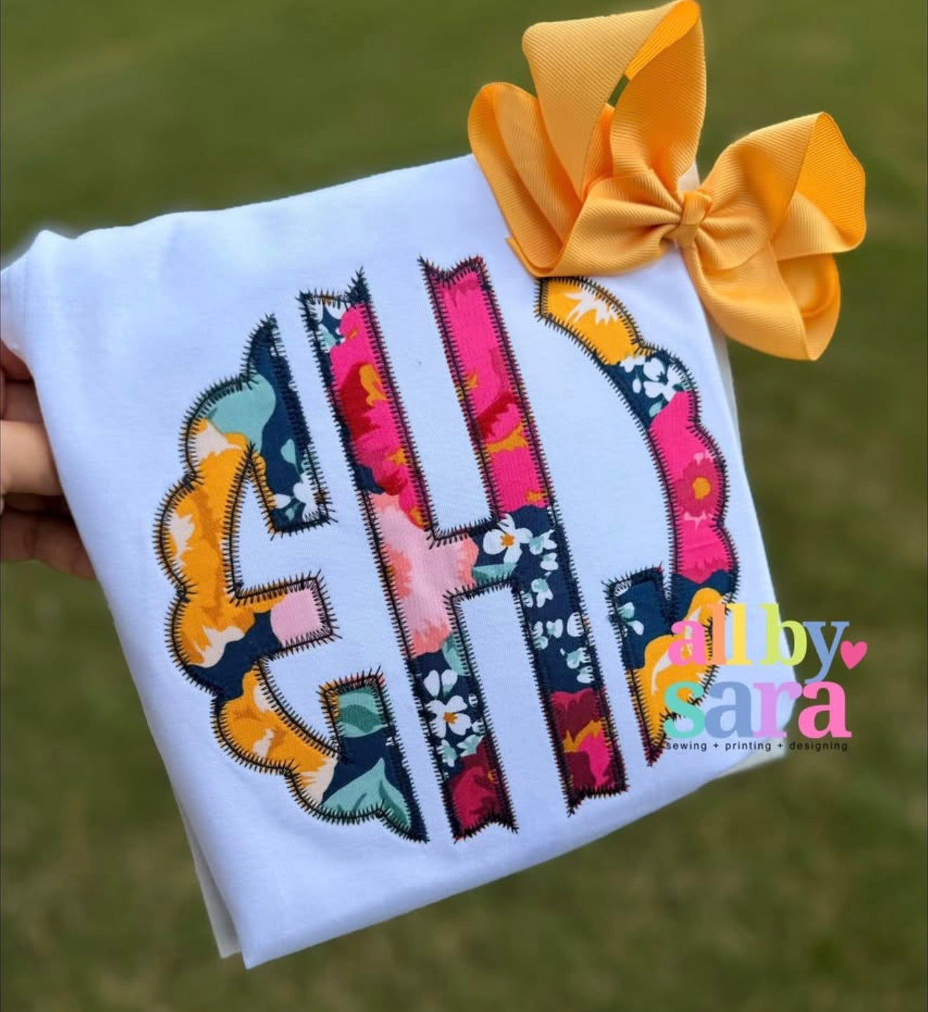 Full scallop monogram ￼