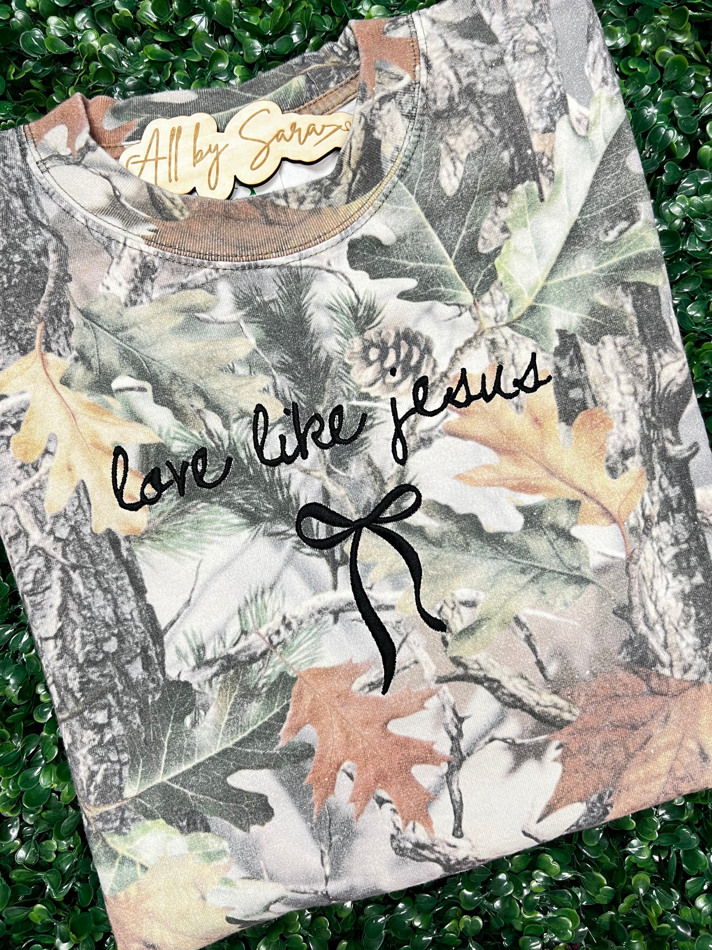 Camo Love Like Jesus